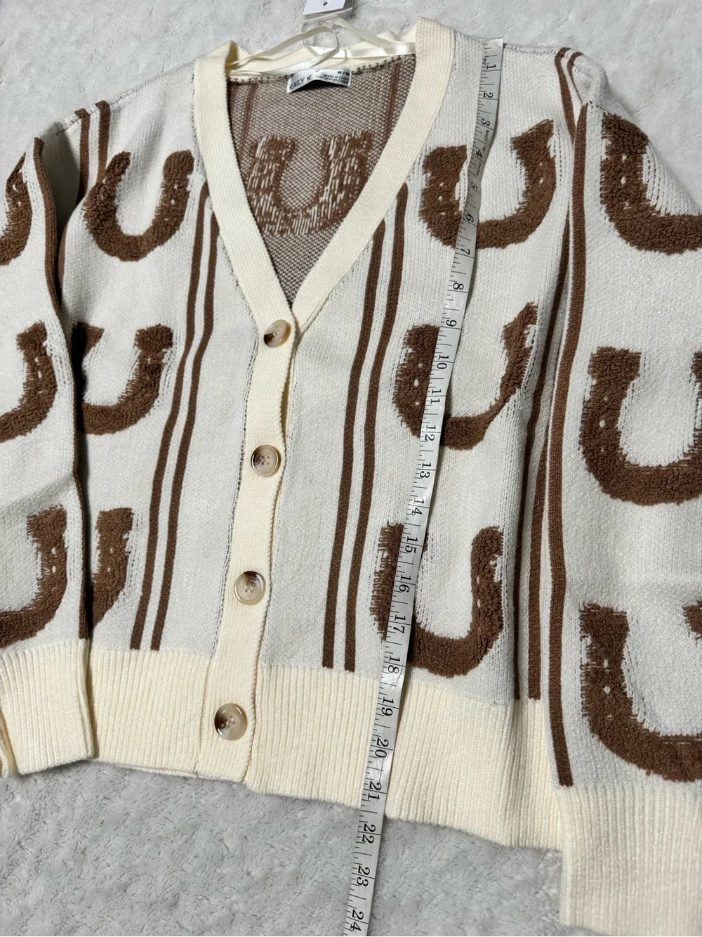 KAILY K Horseshoe Cream Button-Front V-Neck Cardigan Sweater